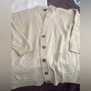 Women’s oversized Beige Cardigan Sweater
